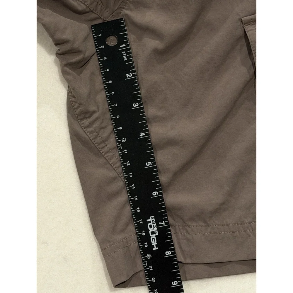 Mountain Hardwear Shorts Mens 30 Everyday Lightweight Khaki Hiking Cargo Shorts